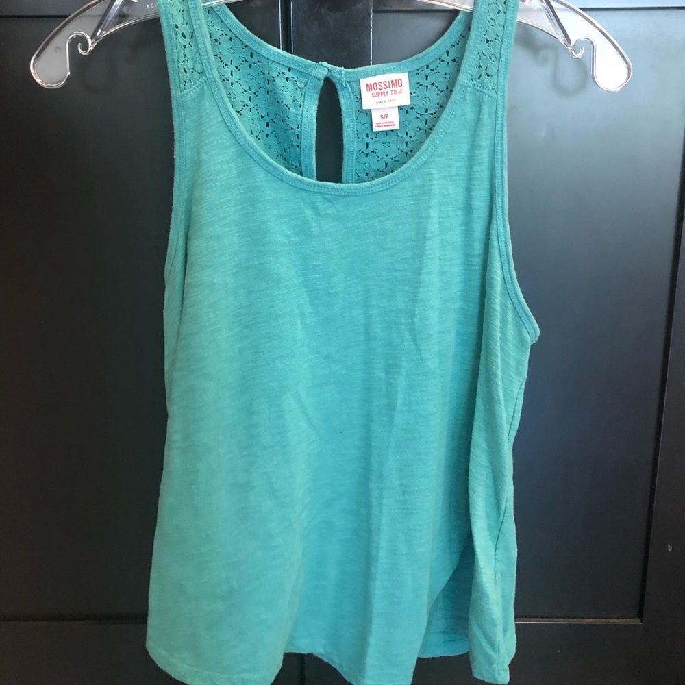 Turquoise lace Mossimo tank